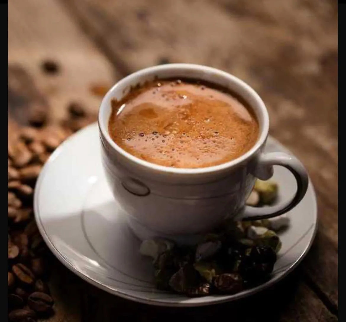 Sütlü Türk Kahvesi